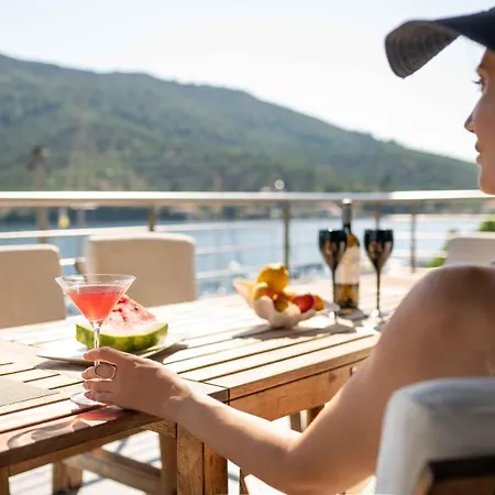 Holiday home Anassa Sea Front Porto Koufo