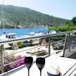 Anassa Sea Front Semesterbostad *