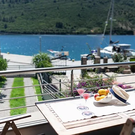 άnassa Sea Front Σπίτι διακοπών *