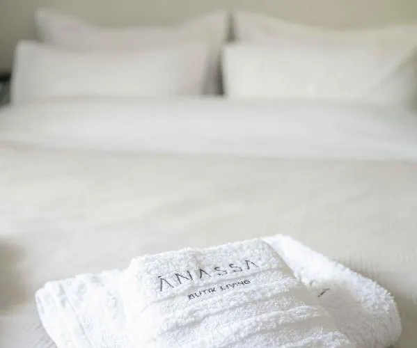Anassa Sea Front *